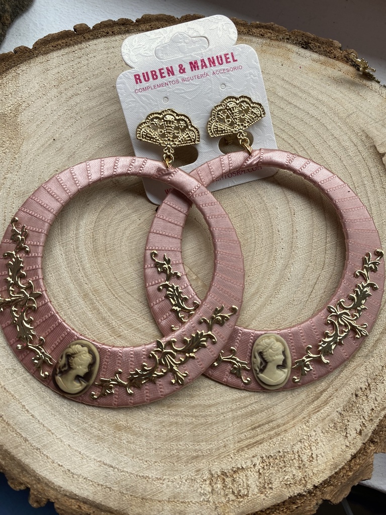 Pendiente flamenca  rosa