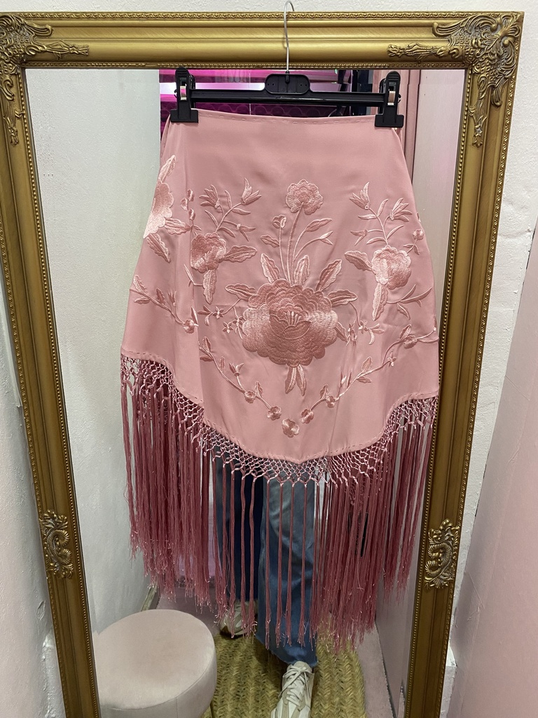 Manton flamenca rosa maquillaje